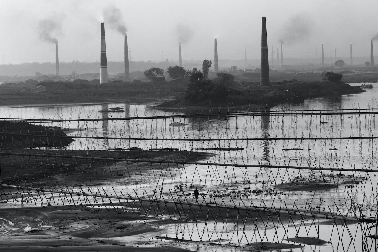 10 Ways to Reduce Carbon Footprint for A Cleaner Future - carbon emission