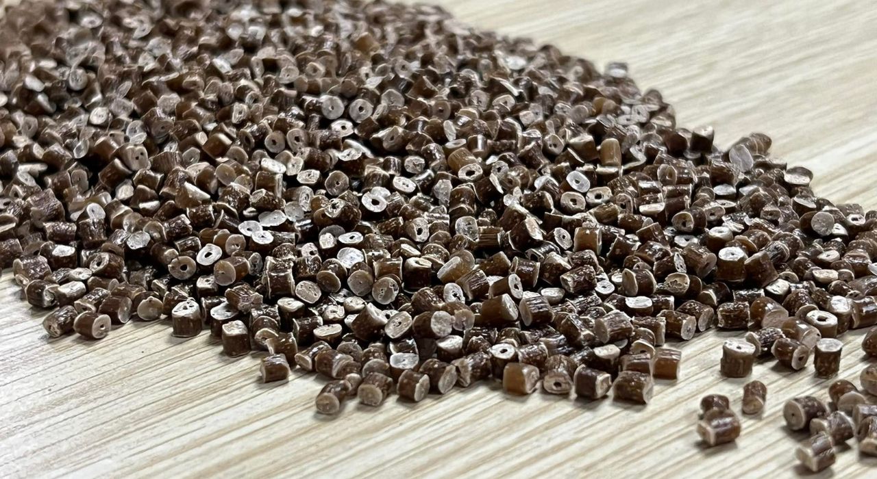 Carbon Negative Energy-From Emissions to Efficiency - Plant-based plastics